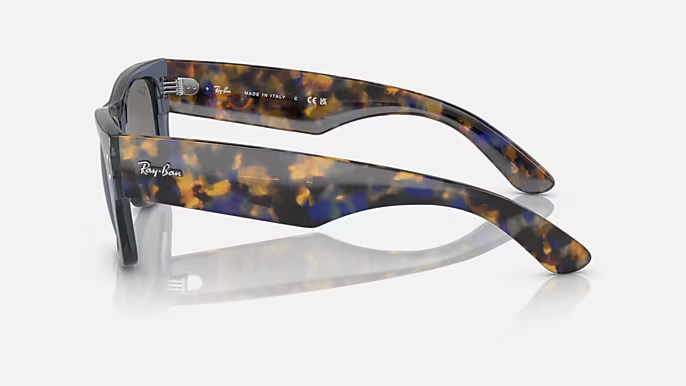 Image of Mega Wayfarer