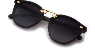 Image of Beau Nylon - Black+Shadow 24K | Grey Gradient Polarized - Sunglass World