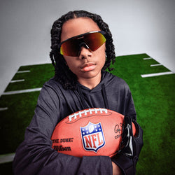 Image of Resistor Sweep Patrick Mahomes - Dark Galaxy | Prizm Ruby - Sunglass World